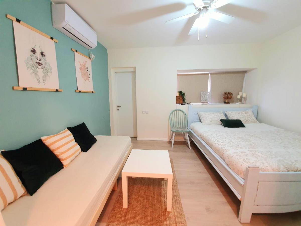 Sunshine Suite Boutique - Only 5 Min Walk To The Beach Eilat Buitenkant foto